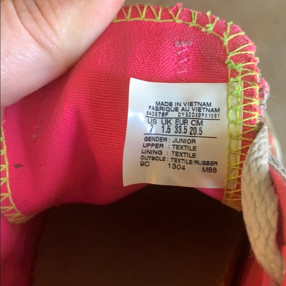 Converse💗 - Picture 2 of 2